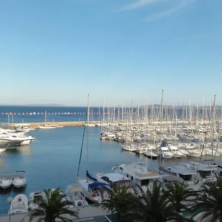 Port de Hyères - Terrasse vue mer, 2 SDB&parking privé - Plage à piéd Apartamento Hyères