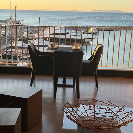 Port De Terrasse Vue Parking Prive 2 Sdb A Pied דירה